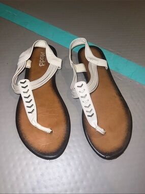 Mudd White T-Strap Women's Sandals